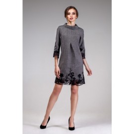 Повсякденна сукня з твиду, прикрашена вишивкою